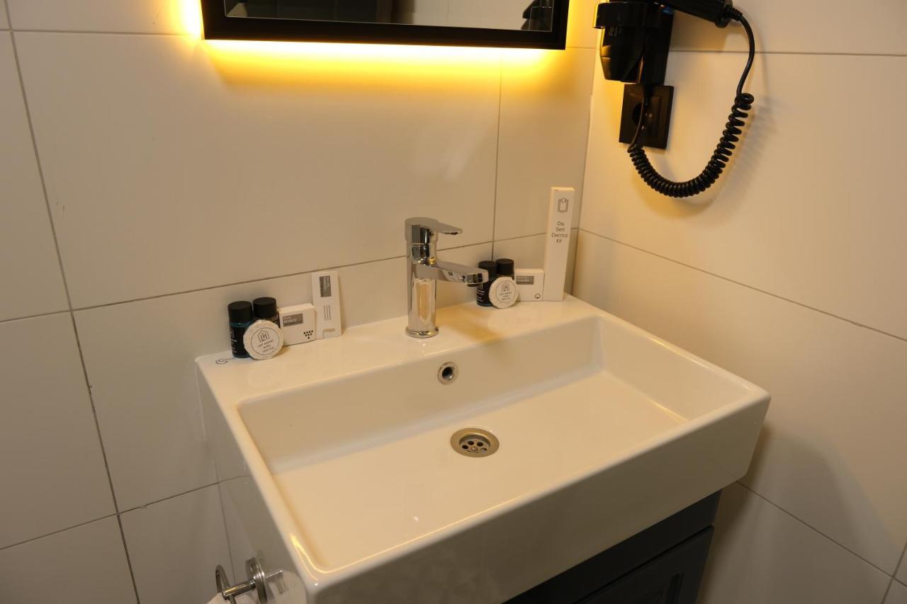 Park Hotel & Private Transportation Istanbul Airport-By Loft Arnavutkoy 외부 사진