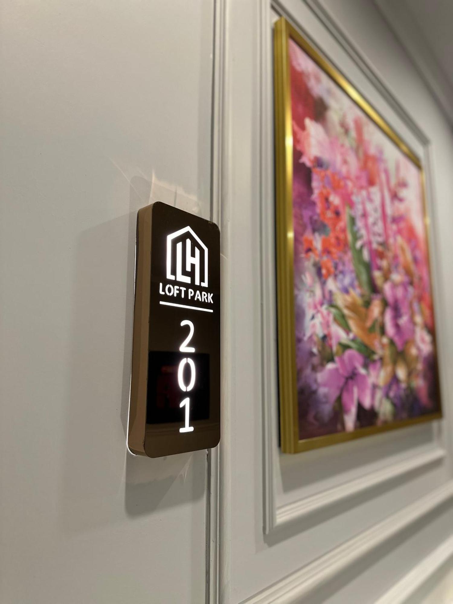 Park Hotel & Private Transportation Istanbul Airport-By Loft Arnavutkoy 외부 사진